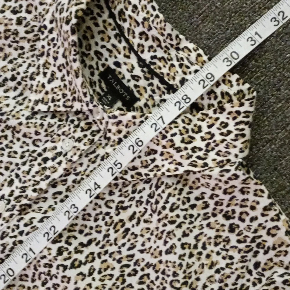 🐆Talbots🐆 - Black/Tan Leopard Print Classic Cotton L/S Button Down